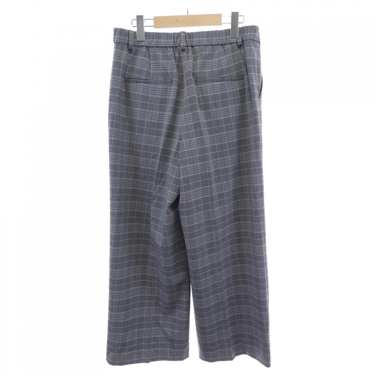 ニジュウサンク 23区 パンツ