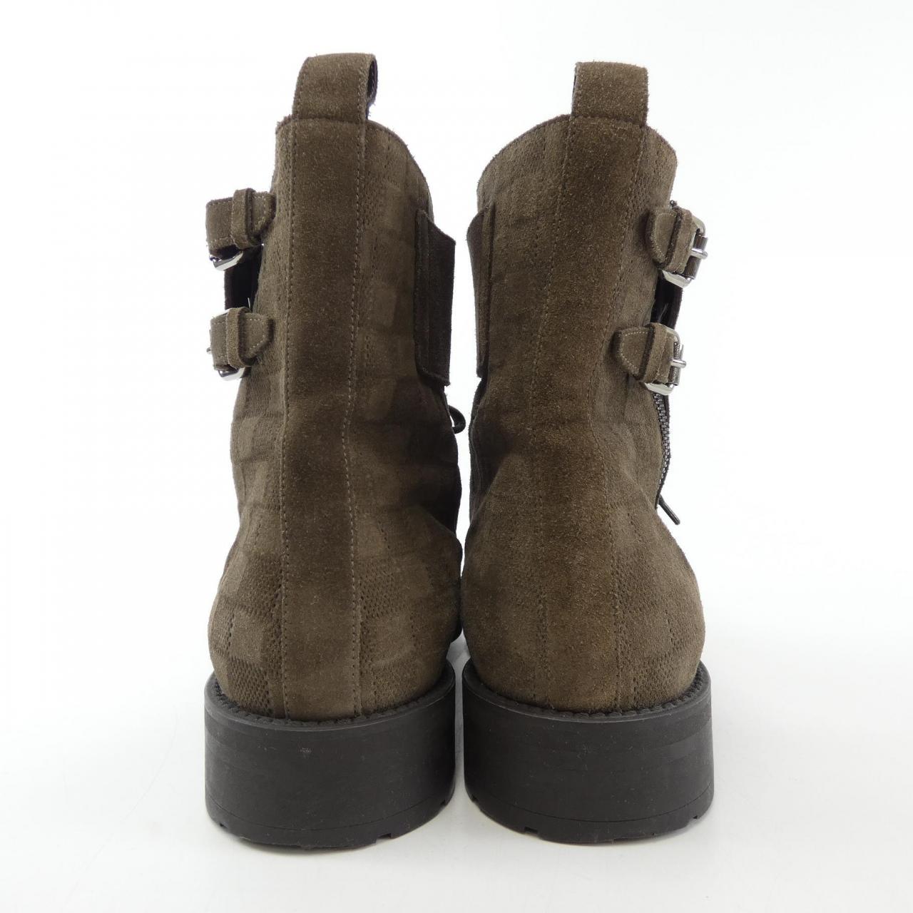 LOUIS LOUIS VUITTON boots