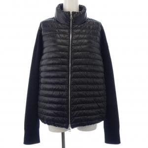 モンクレール MONCLER ダウンジャケット