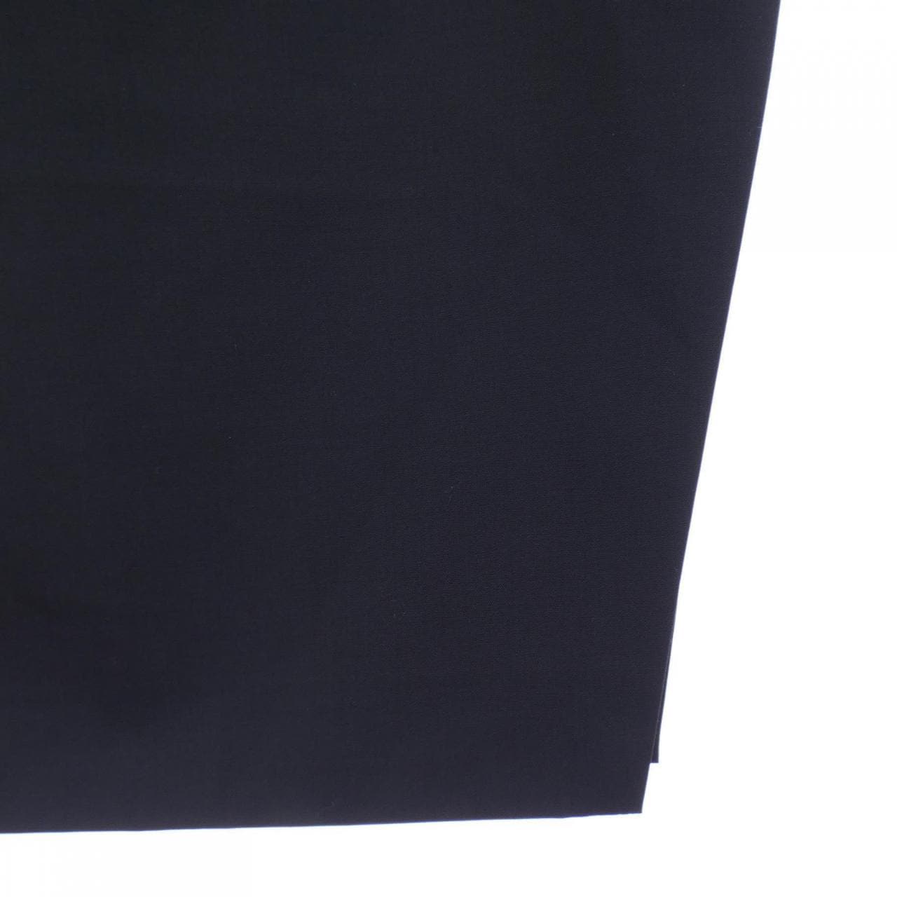 Prada PRADA P1870 S191 R01裙子