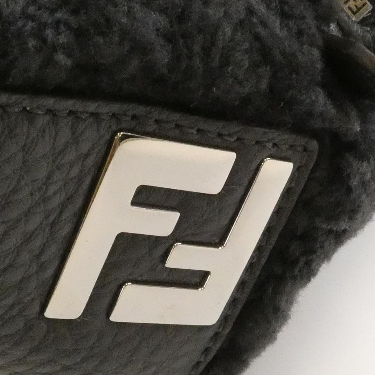フェンディ FENDI LUI LARGE 7VA667 AVV1 ショルダーバッグ