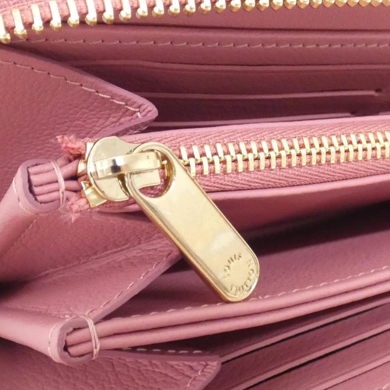 LOUIS VUITTON Exotic Leather Zippy Wallet N94136 Wallet