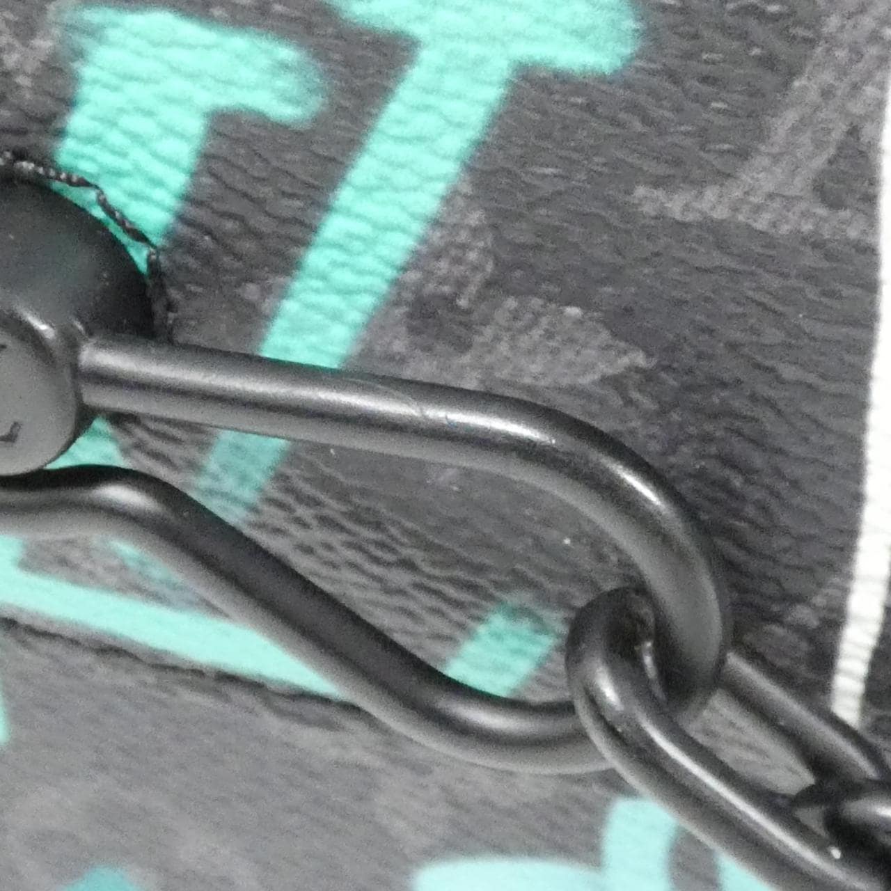 ルイヴィトン モノグラム エクリプス(LVグラフィティ ヴェール) スティーマー ウエアラブル ウォレット M81852 ショルダーバッグ