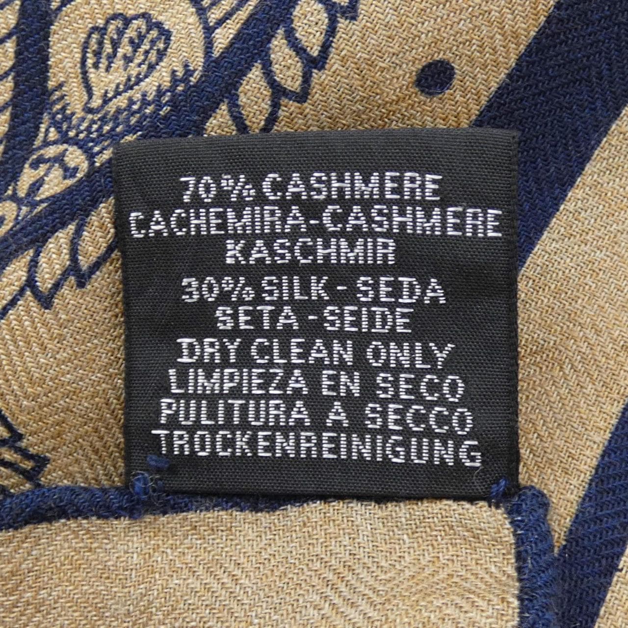 エルメス HERMES TATOUAGES MARINS BANDANA H243374S カレジェアン140 ショール