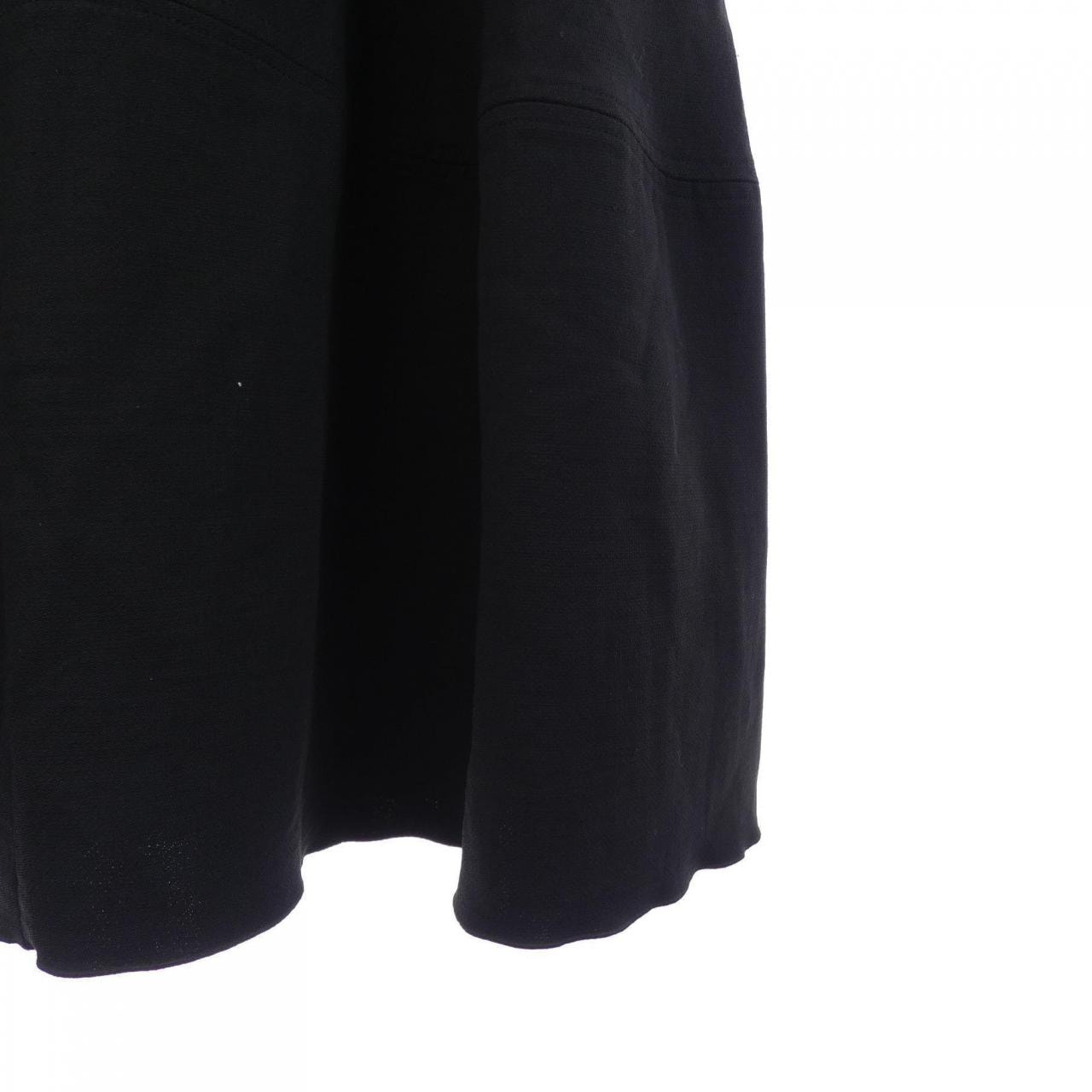 サルヴァトーレフェラガモ SALVATORE FERRAGAMO スカート