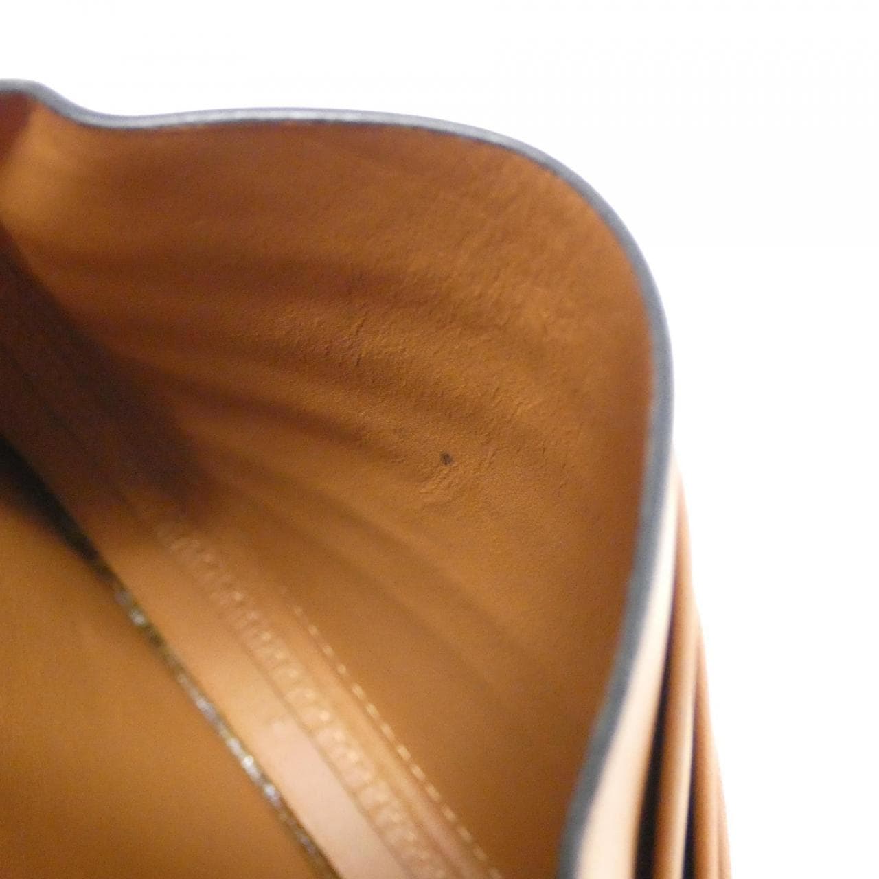 Loewe Heel Pouch Small 109 54 T14 Shoulder Bag