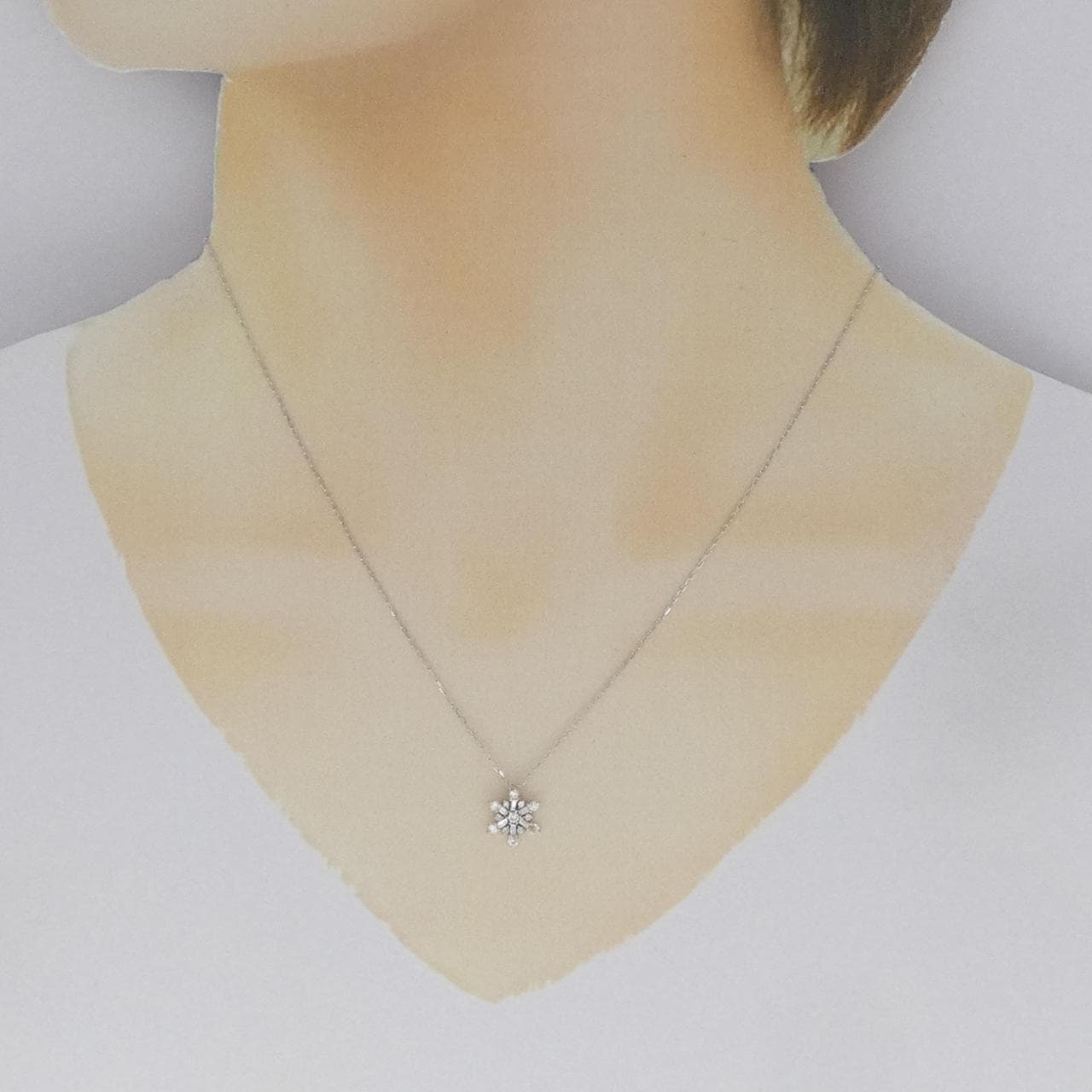 K18WG Snowflake Diamond Necklace 0.30CT