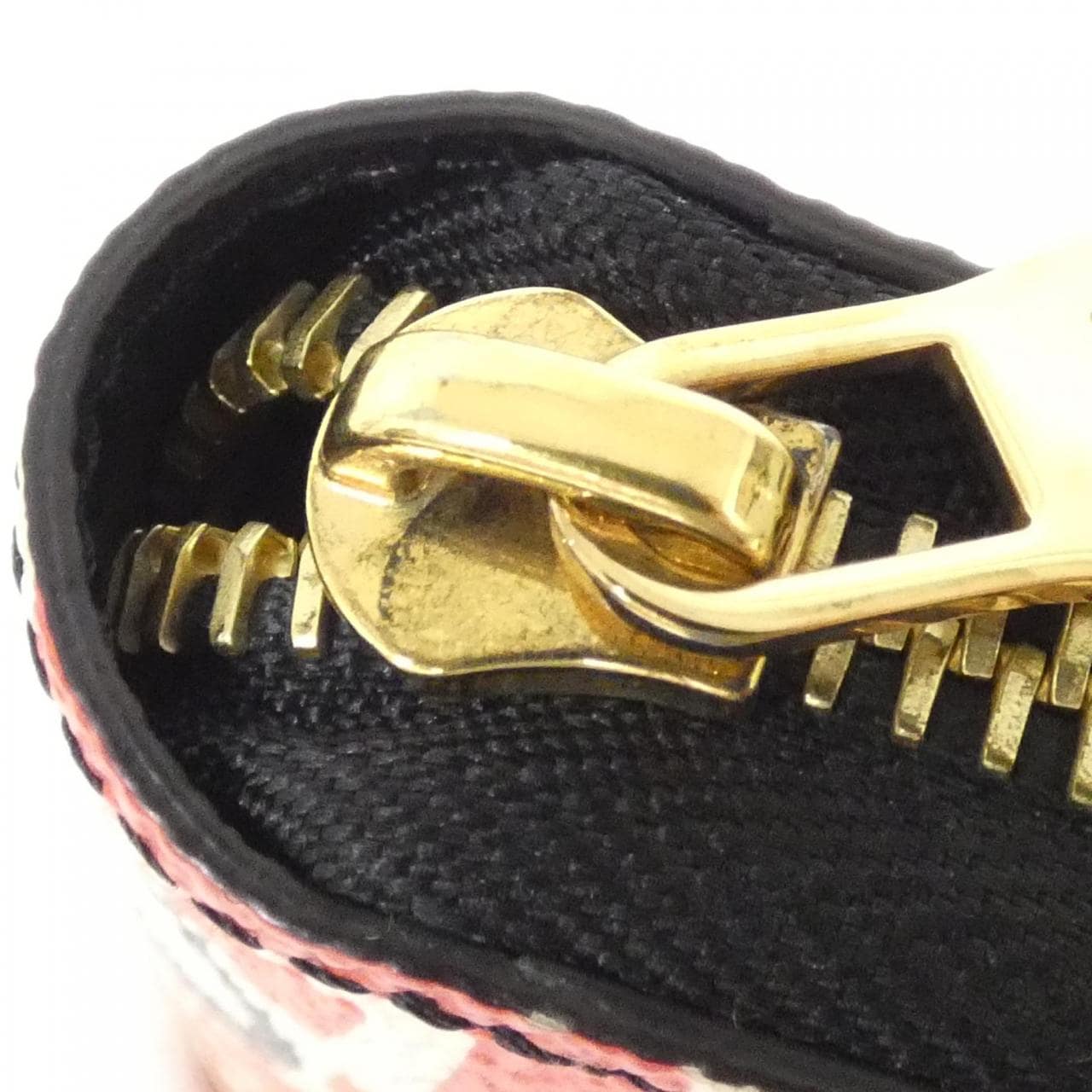 ルイヴィトン LVクラフティ ジッピー ウォレット M69436 財布