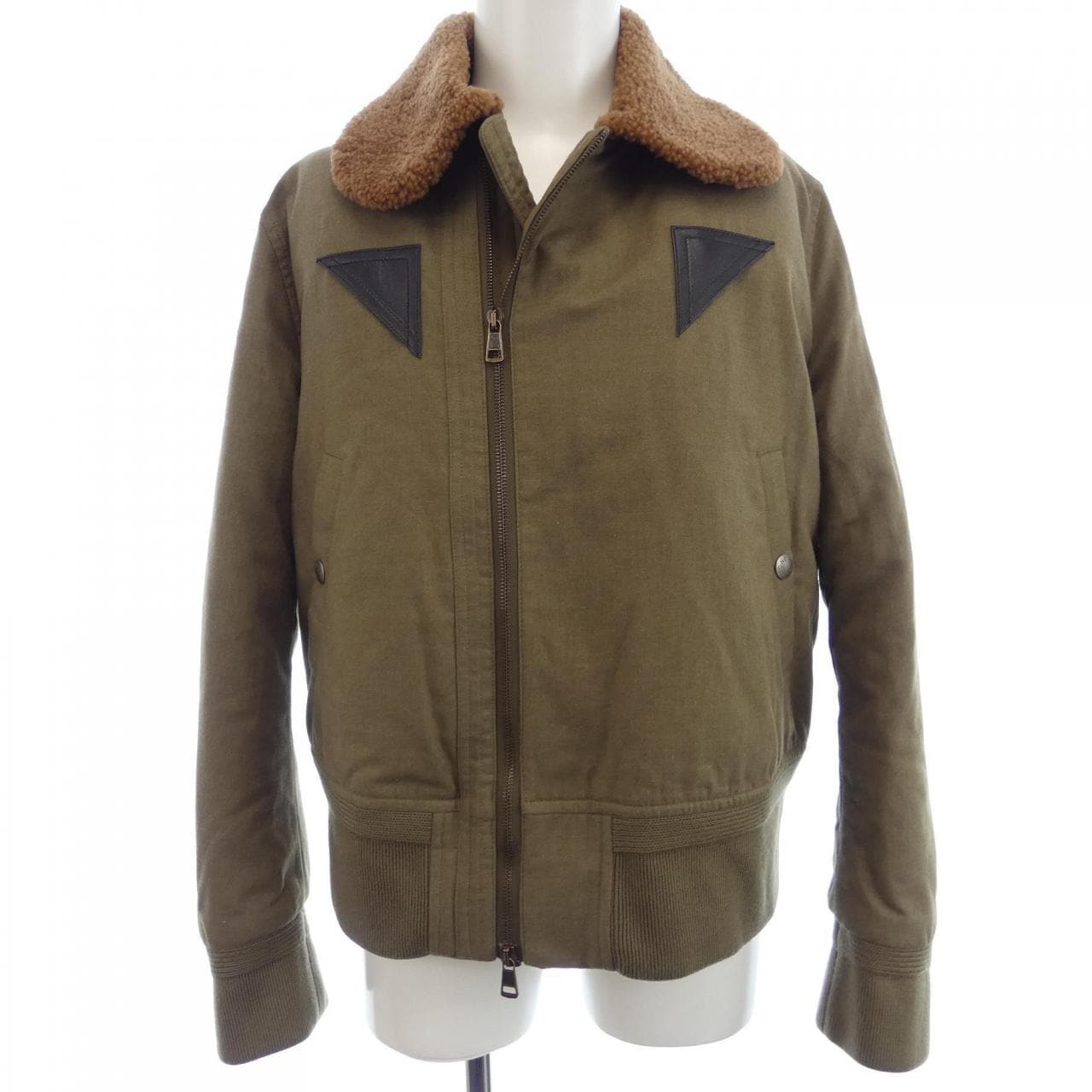 モンクレール MONCLER ダウンジャケット