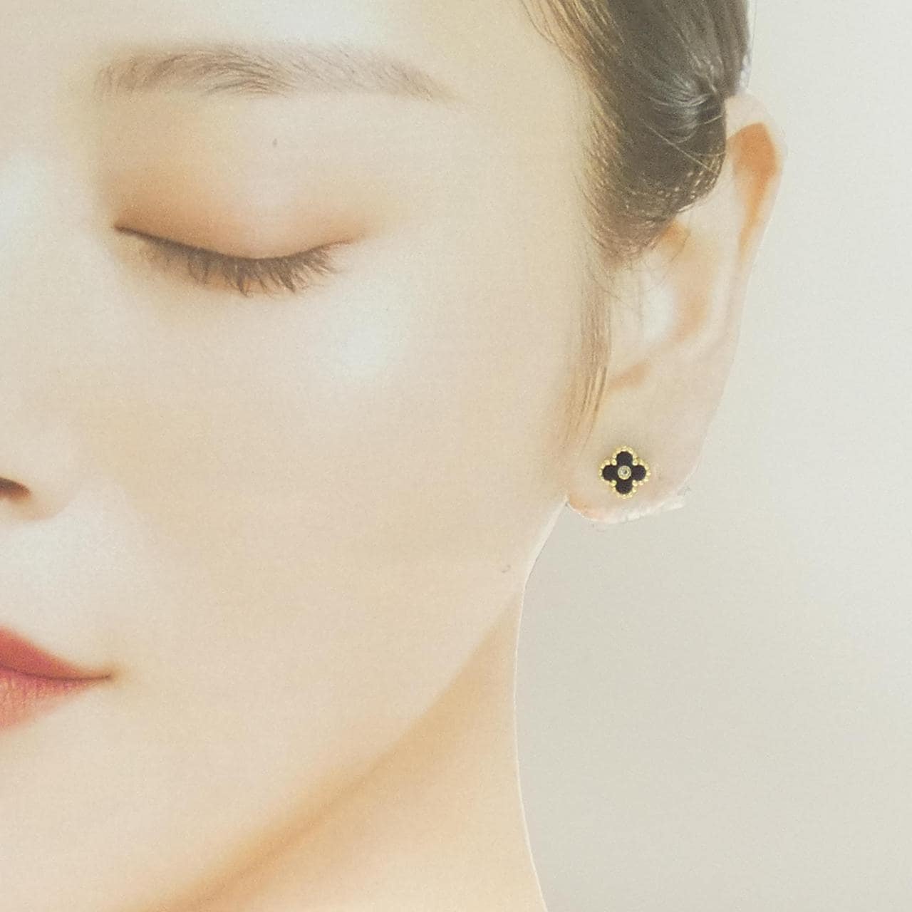 K18YG 花黑瑪瑙耳環