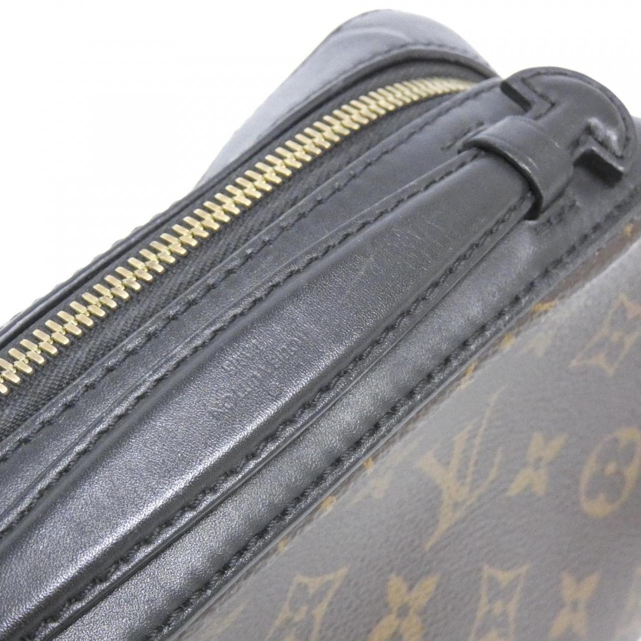 ルイヴィトン モノグラム サントンジュ M43555 ショルダーバッグ