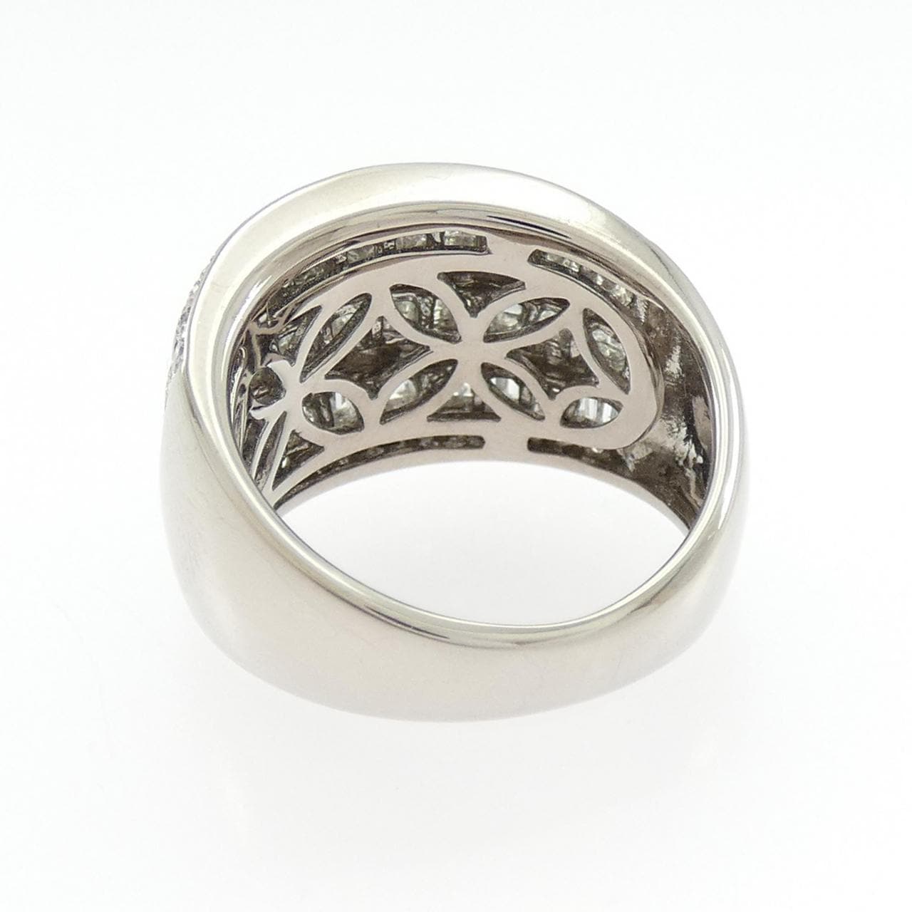 750WG ダイヤモンド リング 1.88CT