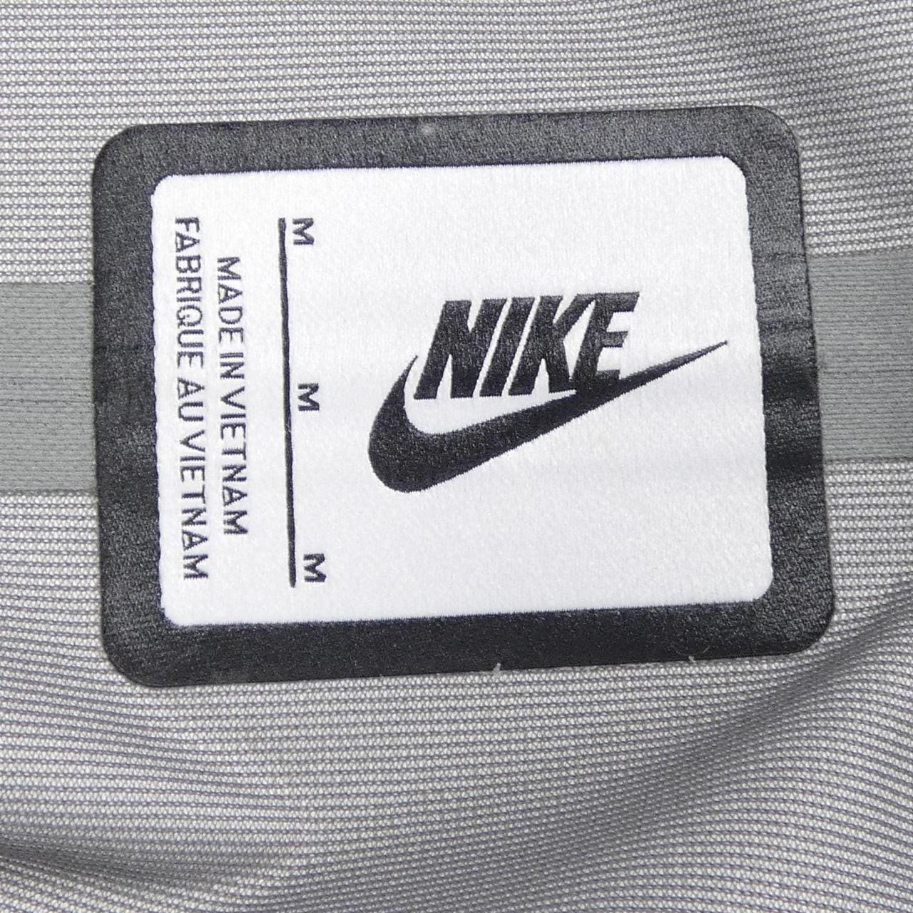 ナイキ NIKE UNDERCOVER コート