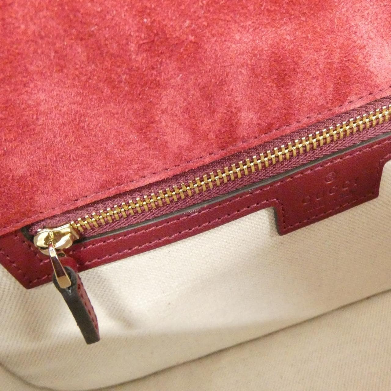 グッチ GUCCI BLONDIE 815711 1J7BZ ショルダーバッグ