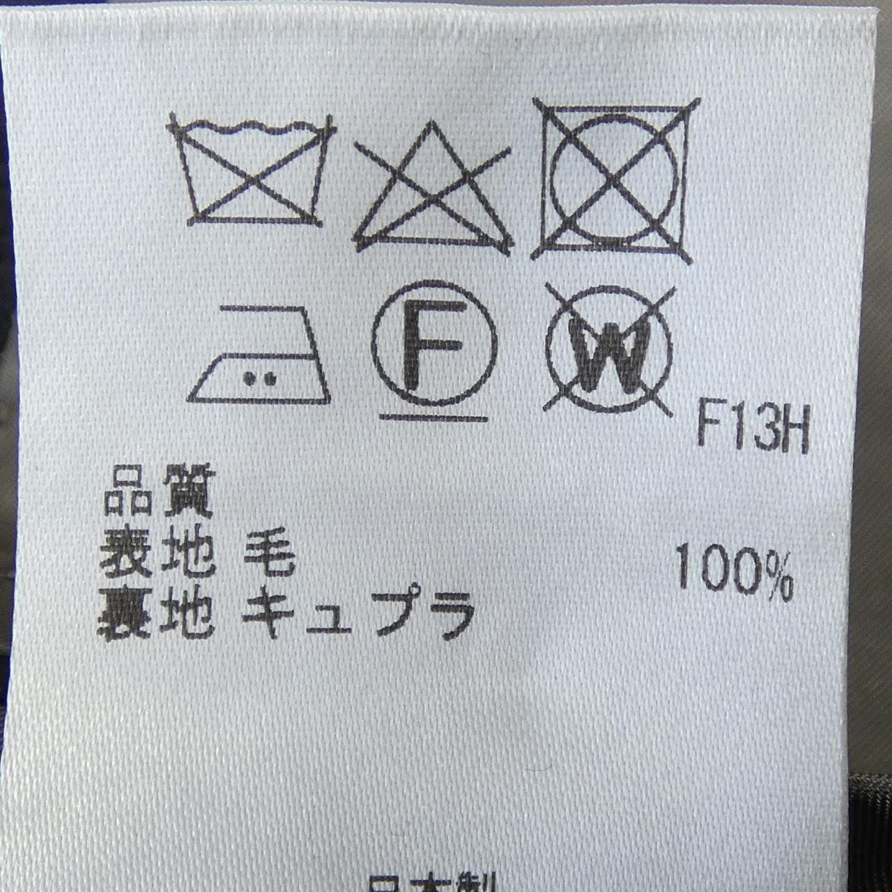 ゴタイリク GOTAIRIKU スーツ