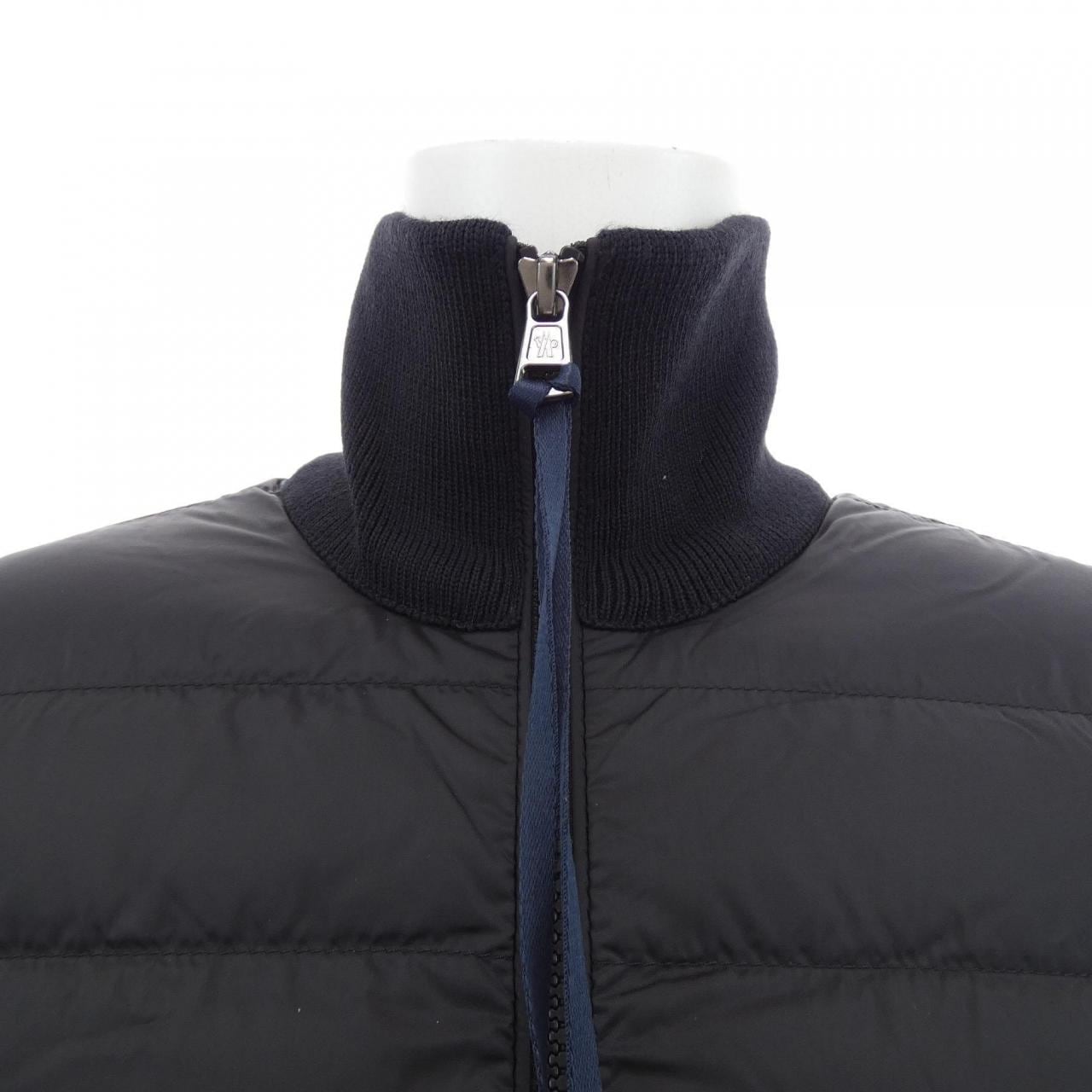 【新品】モンクレール MONCLER 20919B50700 A9341 ダウンジャケット