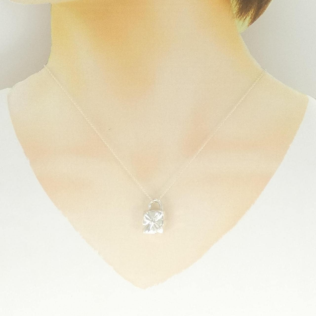 ティファニー ボウ ボックス ネックレス