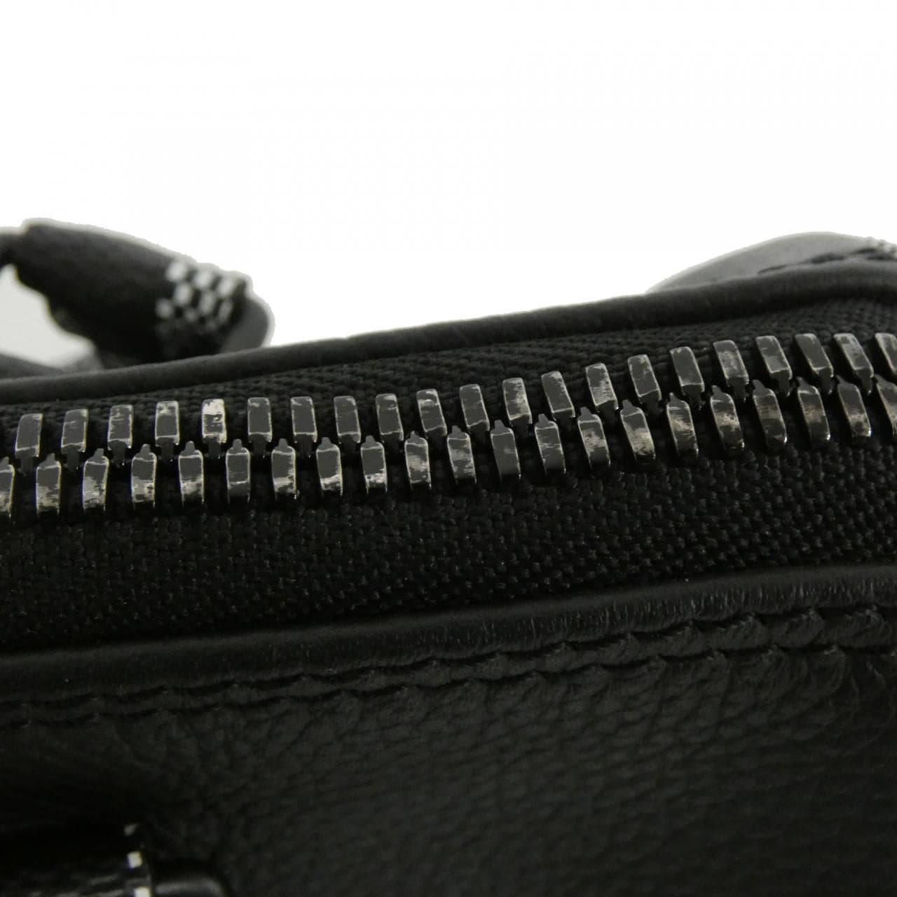 ルイヴィトン ダミエ ディストーテッド シティ キーポル XS M80202 ショルダーバッグ