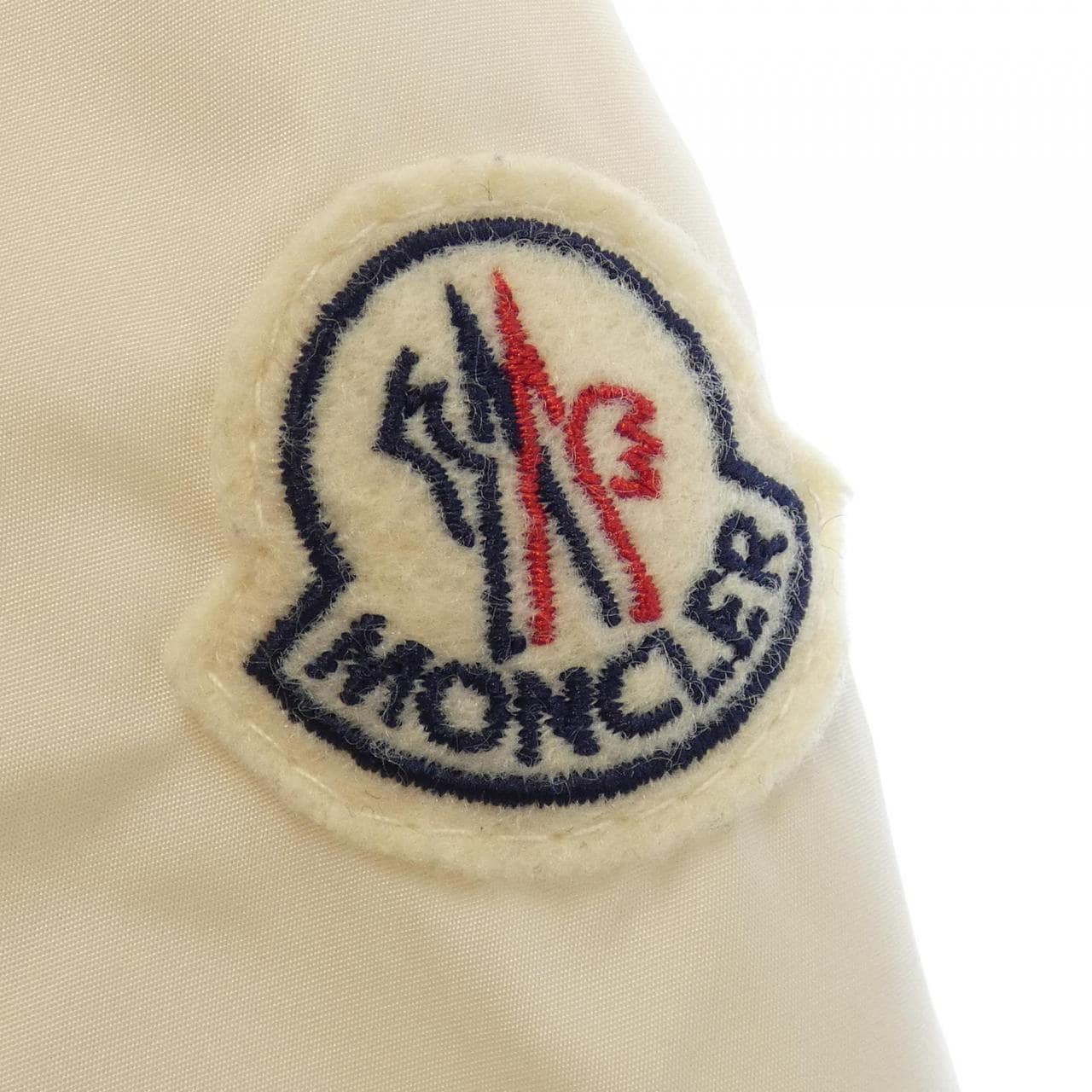 モンクレール MONCLER ダウンジャケット