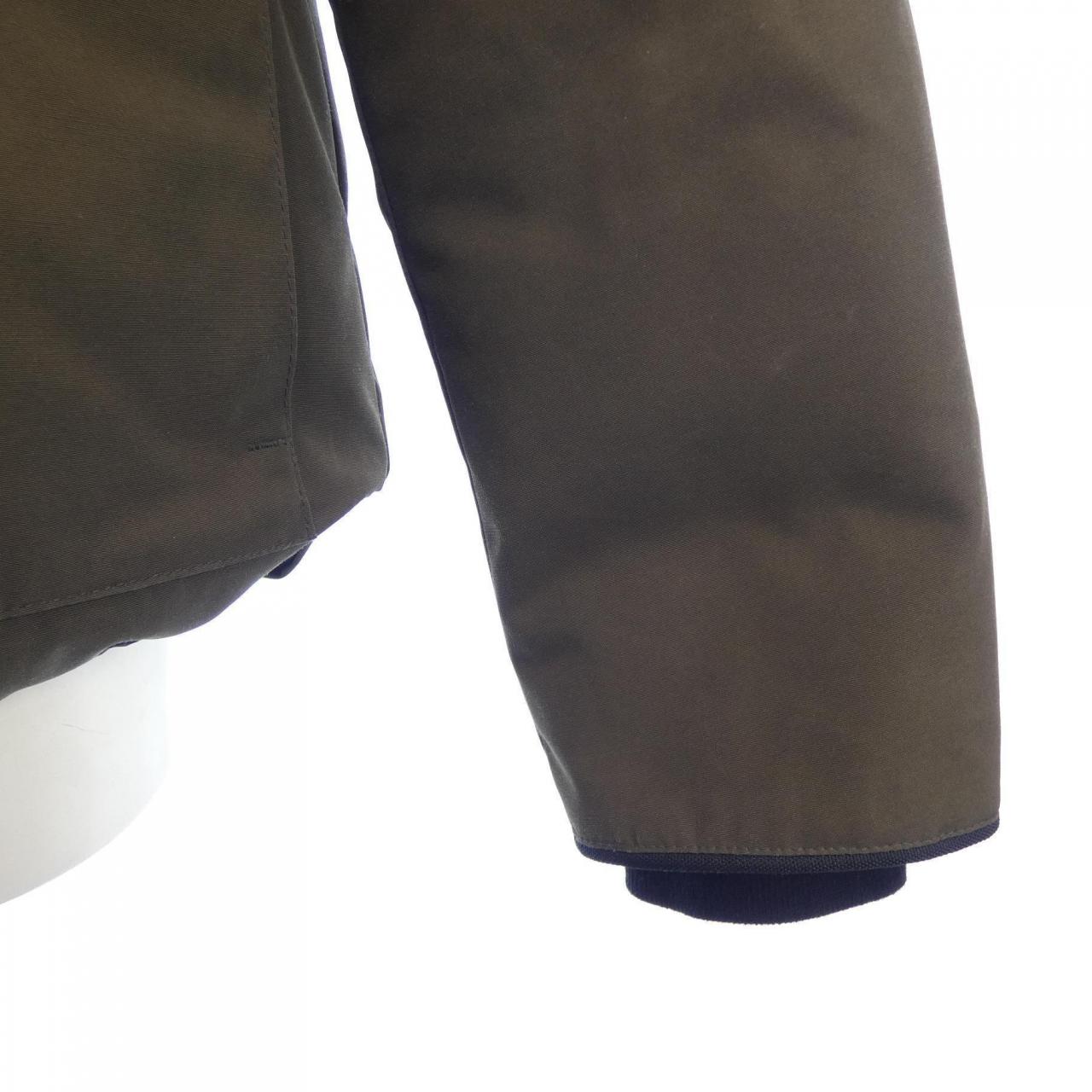 カナダグース CANADA GOOSE ダウンジャケット