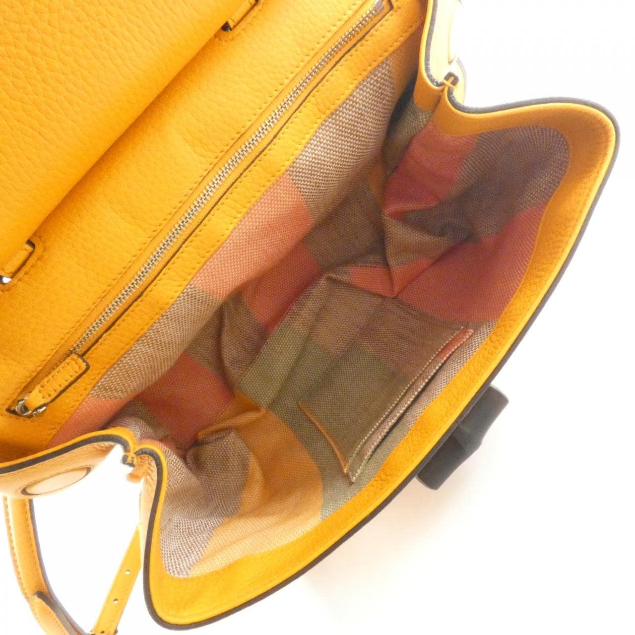 グッチ 392013 A7M0N バッグ