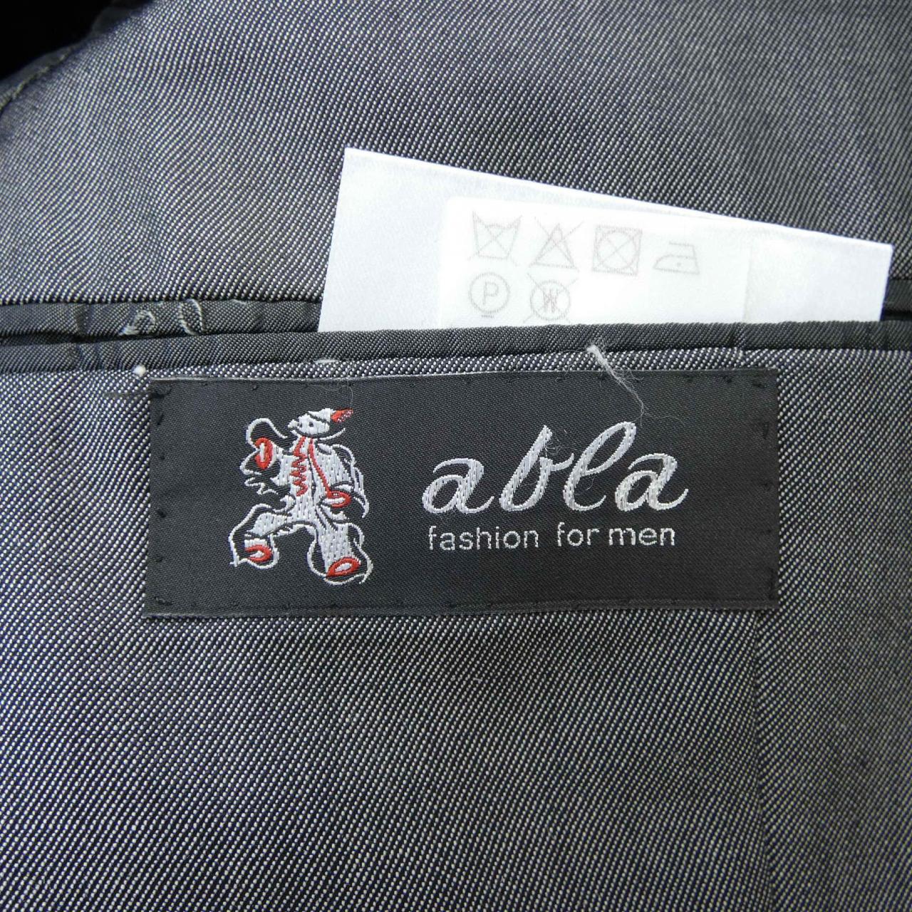 ABLA スーツ