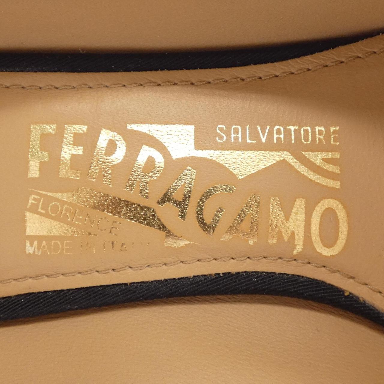 サルヴァトーレフェラガモ SALVATORE FERRAGAMO パンプス