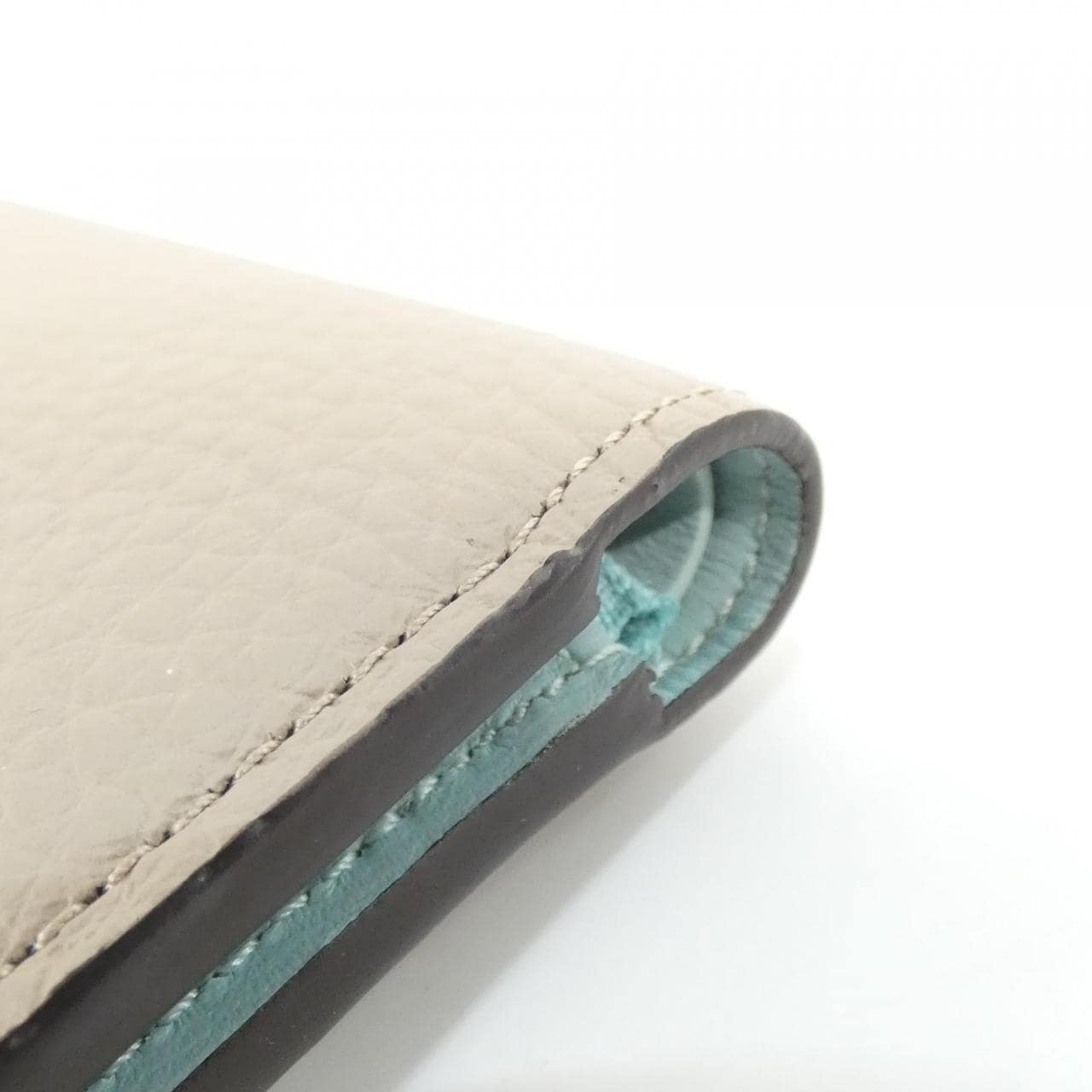 ルイヴィトン トリヨン LVヴェルティカル ウォレット コンパクト M82198 財布