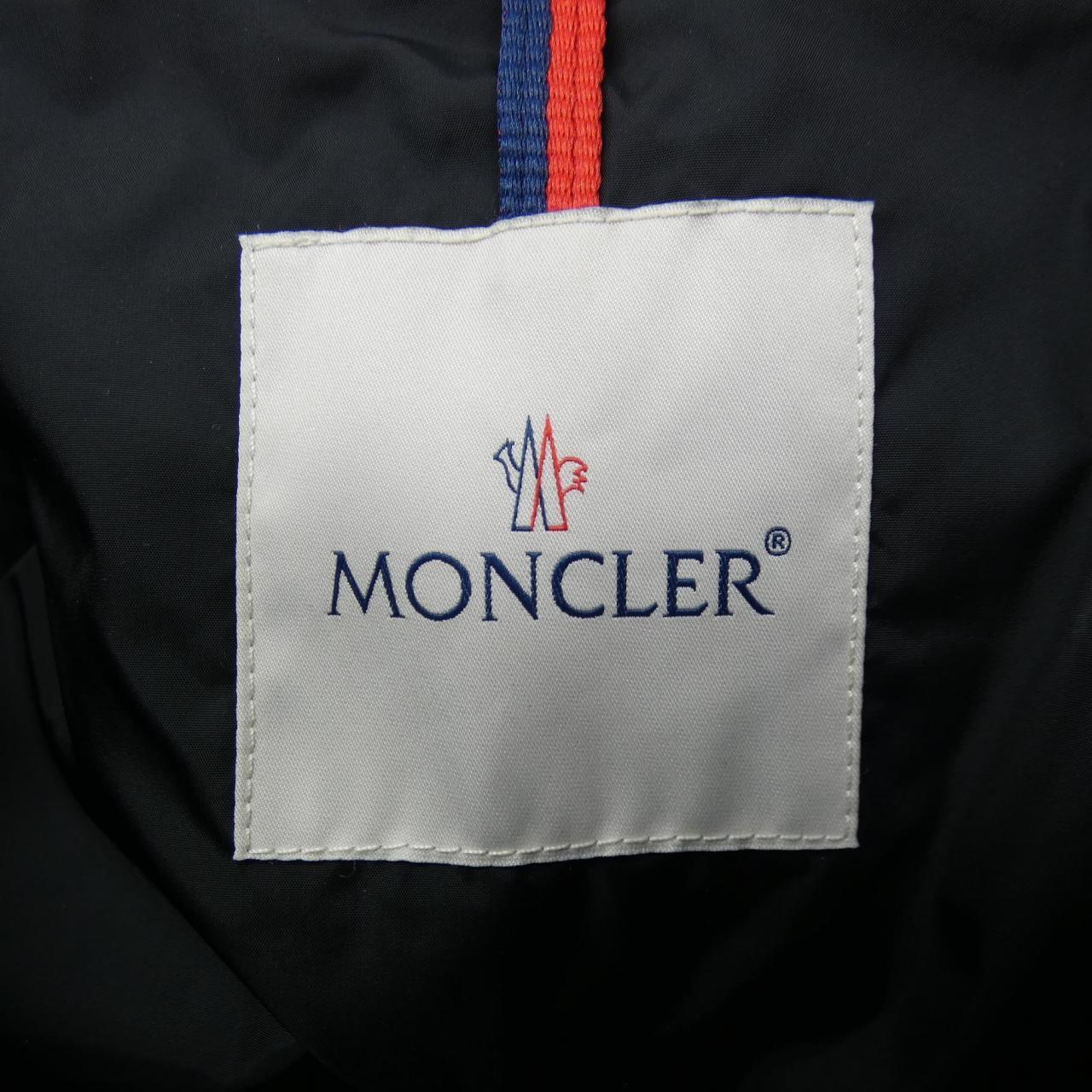 モンクレール MONCLER ダウンジャケット