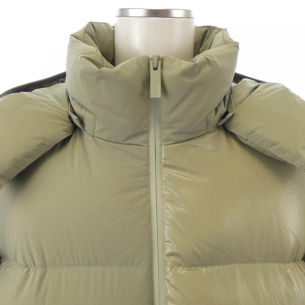 モンクレール MONCLER ダウンジャケット