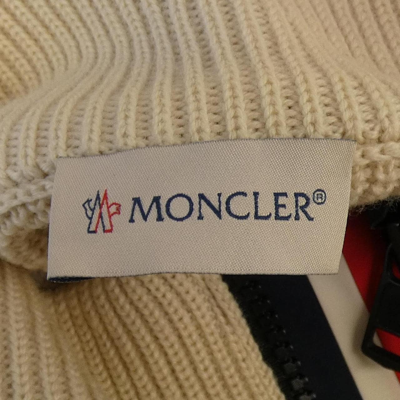 モンクレール MONCLER ダウンジャケット