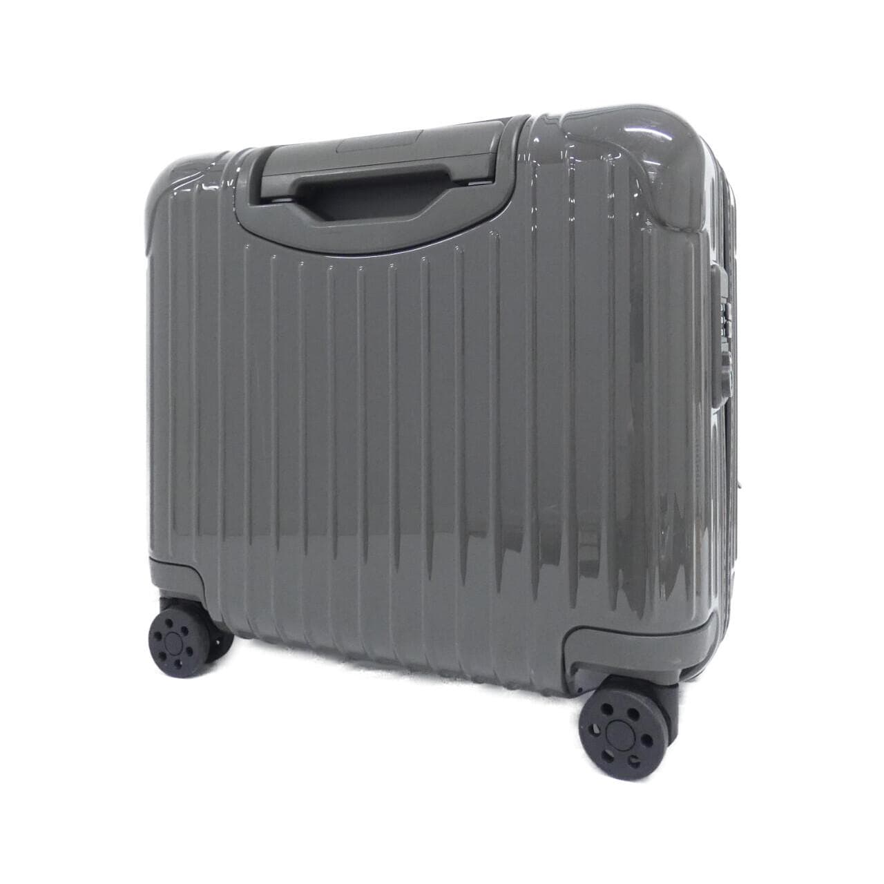 リモワ ESSENTIAL SLEEVE コンパクト 31L 84240834 キャリーバッグ