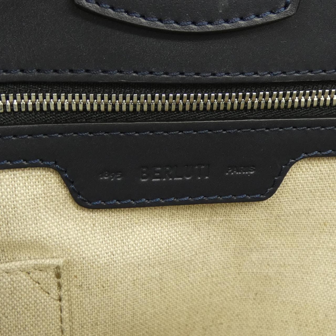 ベルルッティ Berluti トゥジュールスクリットレザートートバッグ BAG