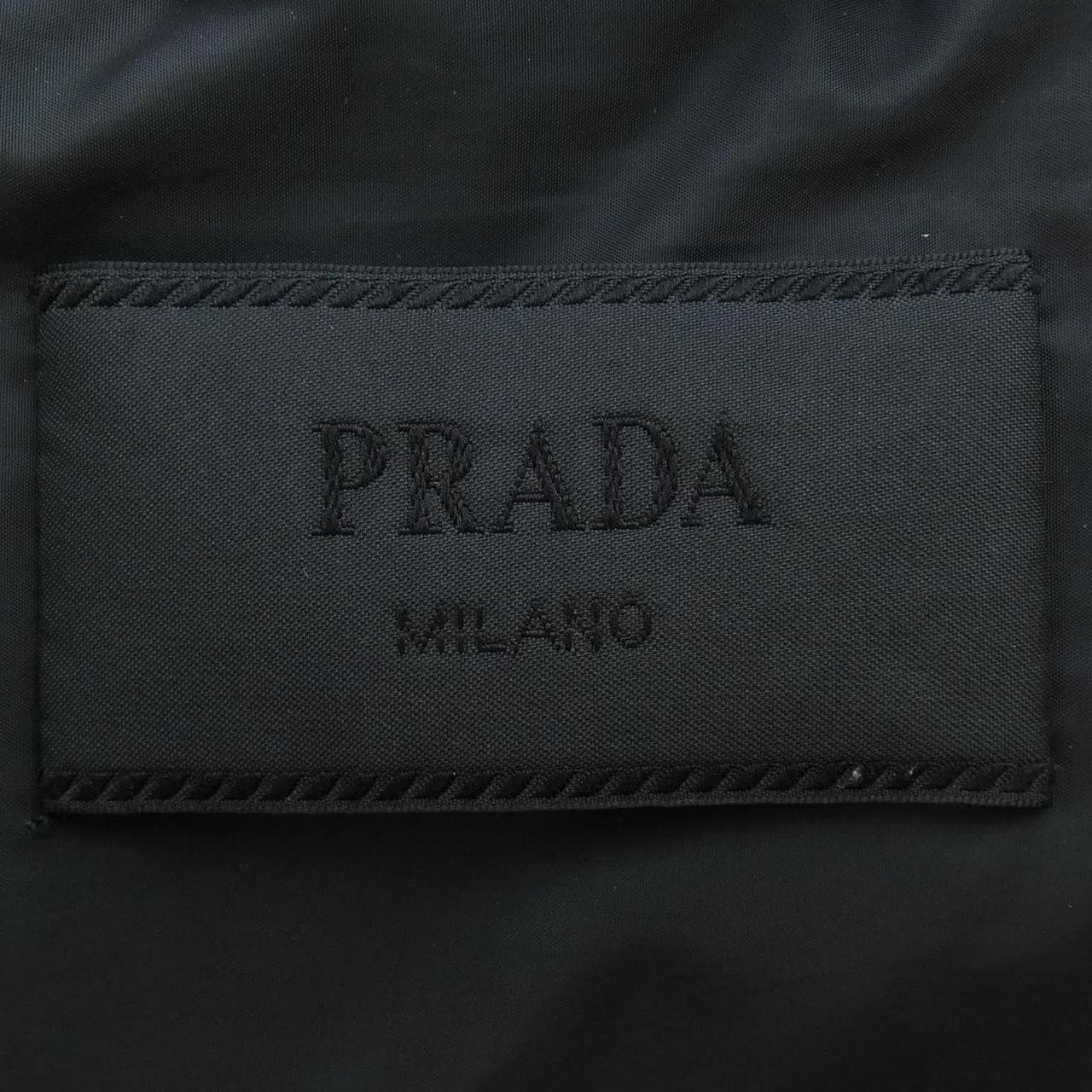 プラダ PRADA ダウンジャケット