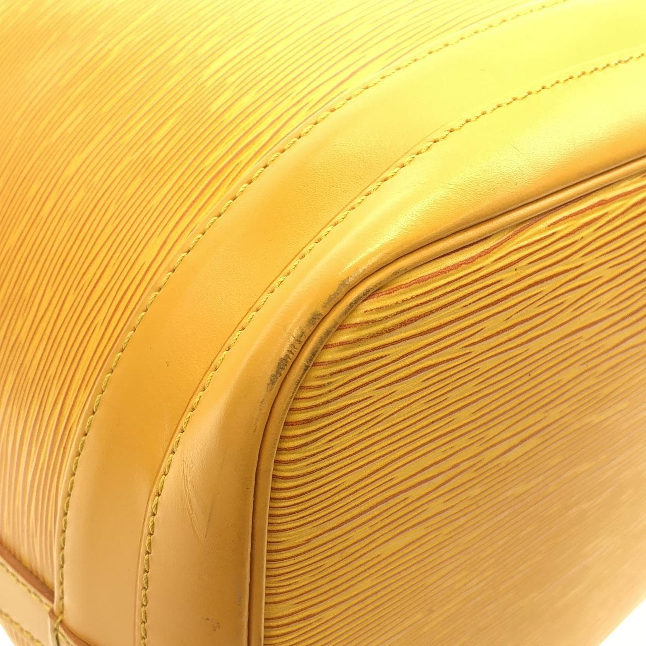 ルイヴィトン エピ ノエ M44009 ショルダーバッグ