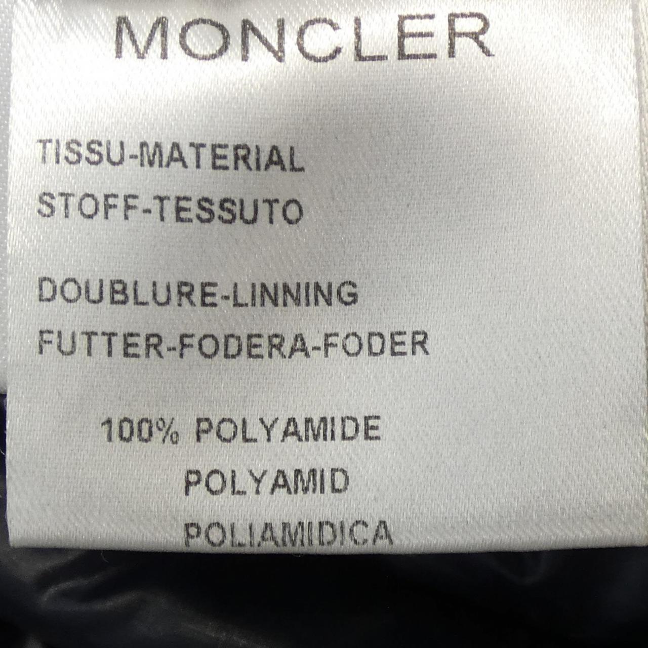 モンクレール MONCLER ダウンジャケット