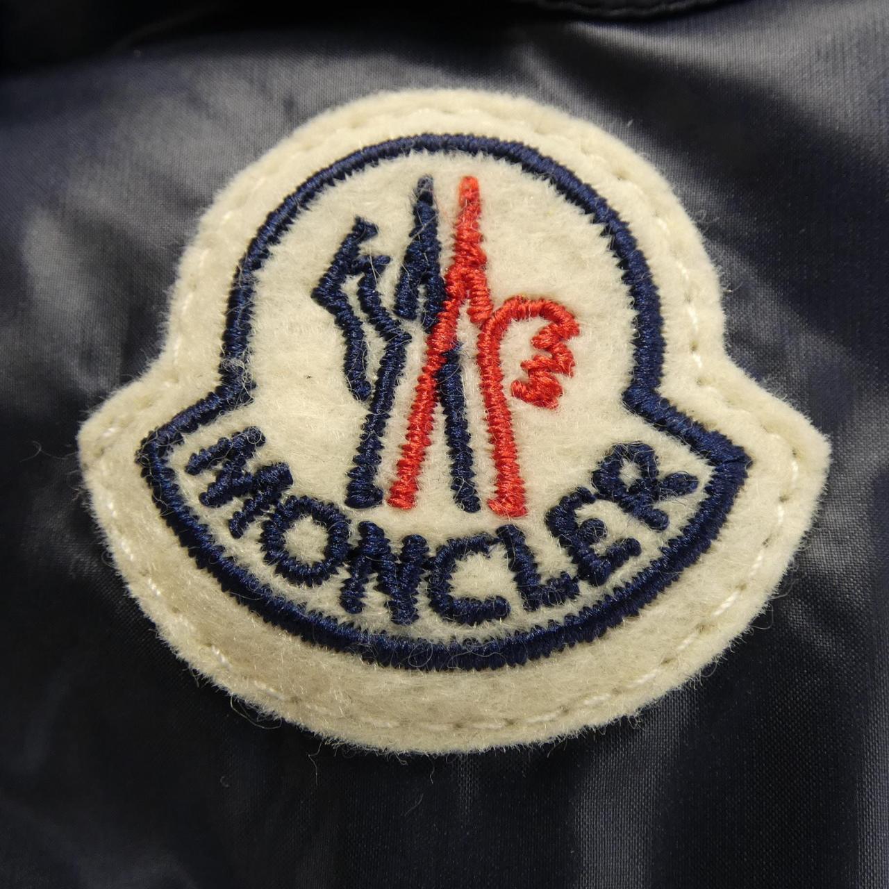 モンクレール MONCLER ダウンジャケット