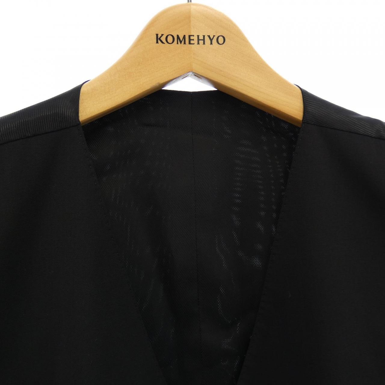 ドルチェアンドガッバーナ DOLCE&GABBANA GK3YMT ベスト