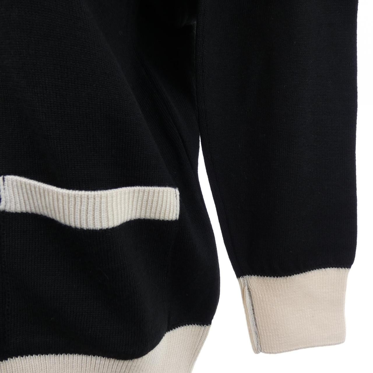 メゾンキツネ MAISON KITSUNE HU00542KT1036 ニット