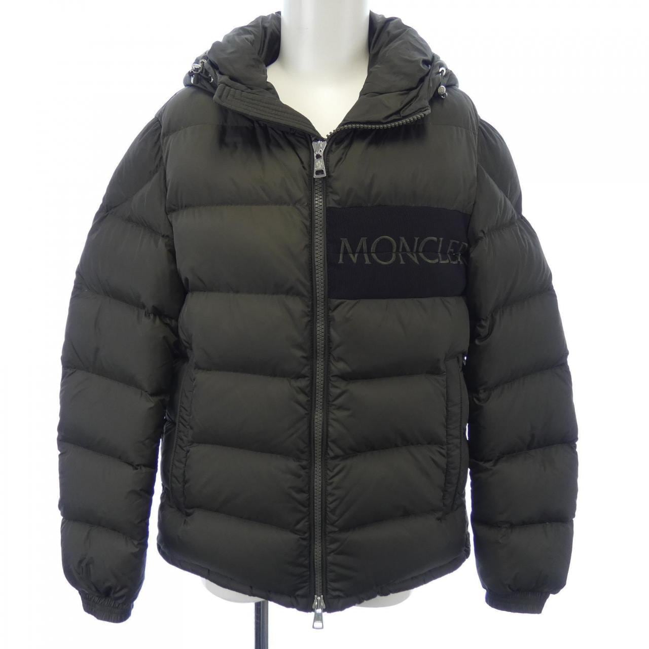 モンクレール MONCLER ダウンジャケット