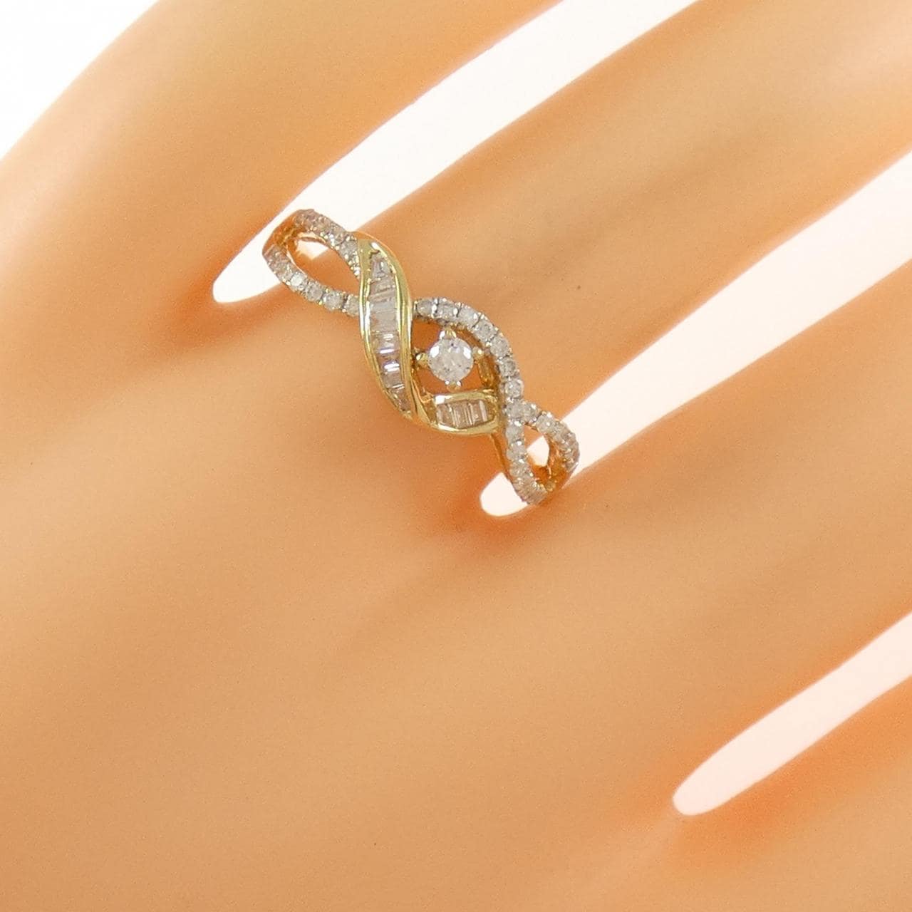 K18YG ダイヤモンド リング 0.30CT