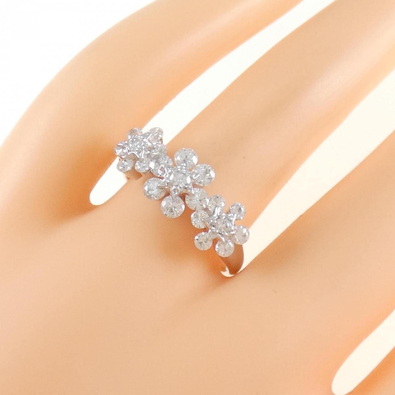 K18WG ダイヤモンド リング 1.00CT