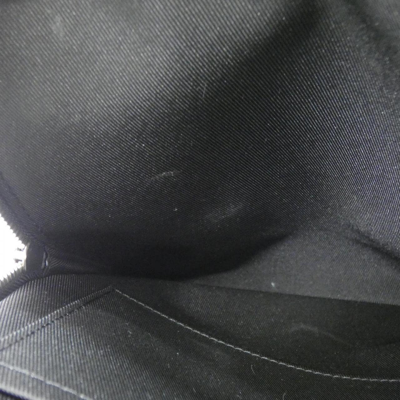 ルイヴィトン タイガ エイドリアン バックパック M30857 リュックサック