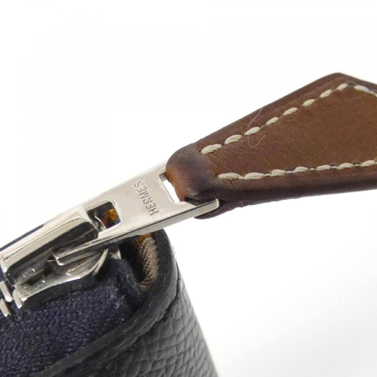 エルメス EN LIBERTE シルク イン クラシック 084387CK 財布