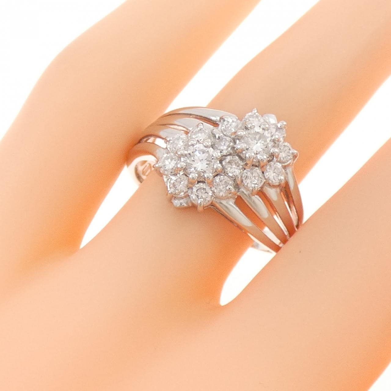 PT900 ダイヤモンド リング 1.00CT