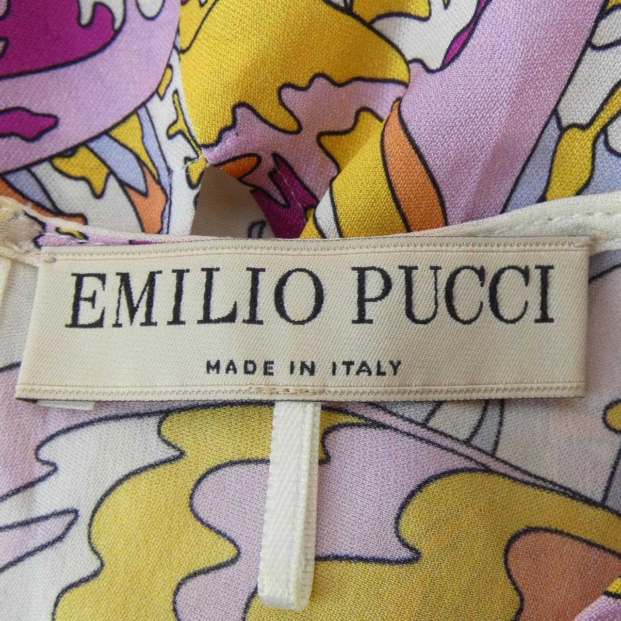 エミリオプッチ EMILIO PUCCI トップス