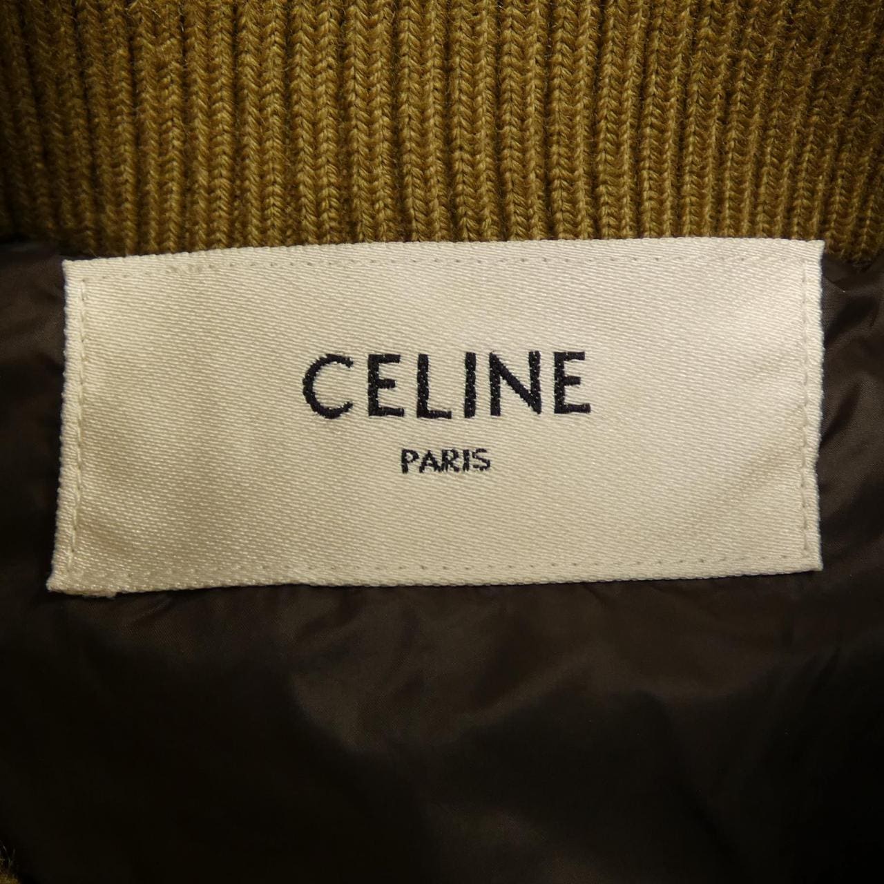 セリーヌ CELINE RV0VN0T69 ダウンジャケット