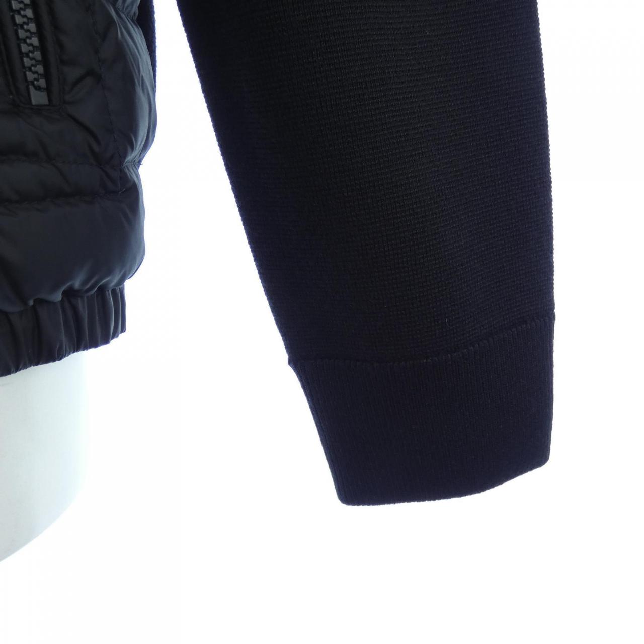 モンクレール MONCLER ダウンジャケット