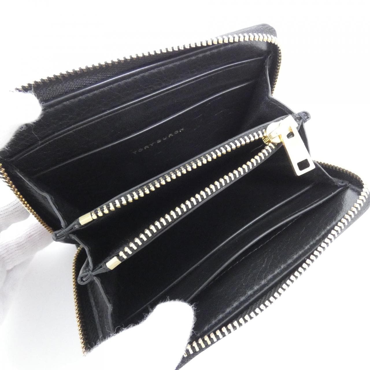【新品】トリーバーチ CHARLE QUILTED SMALL ZIP AROUND WALLET 186098 コインケース