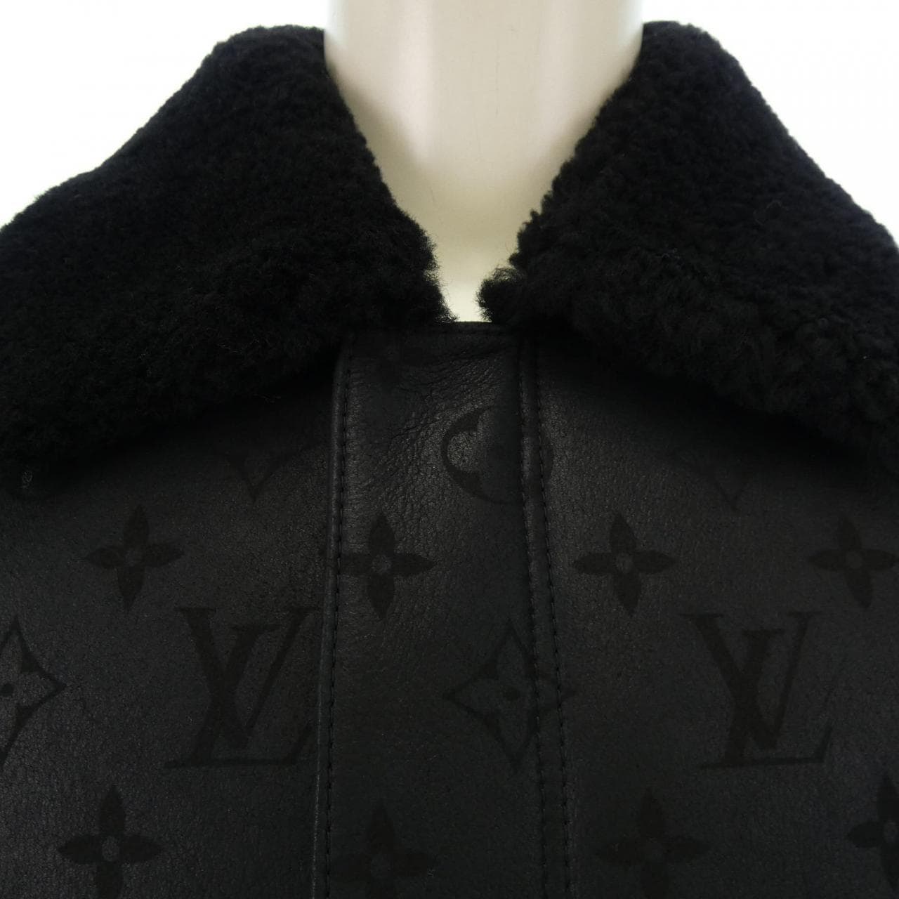 ルイヴィトン LOUIS VUITTON ムートンジャケット